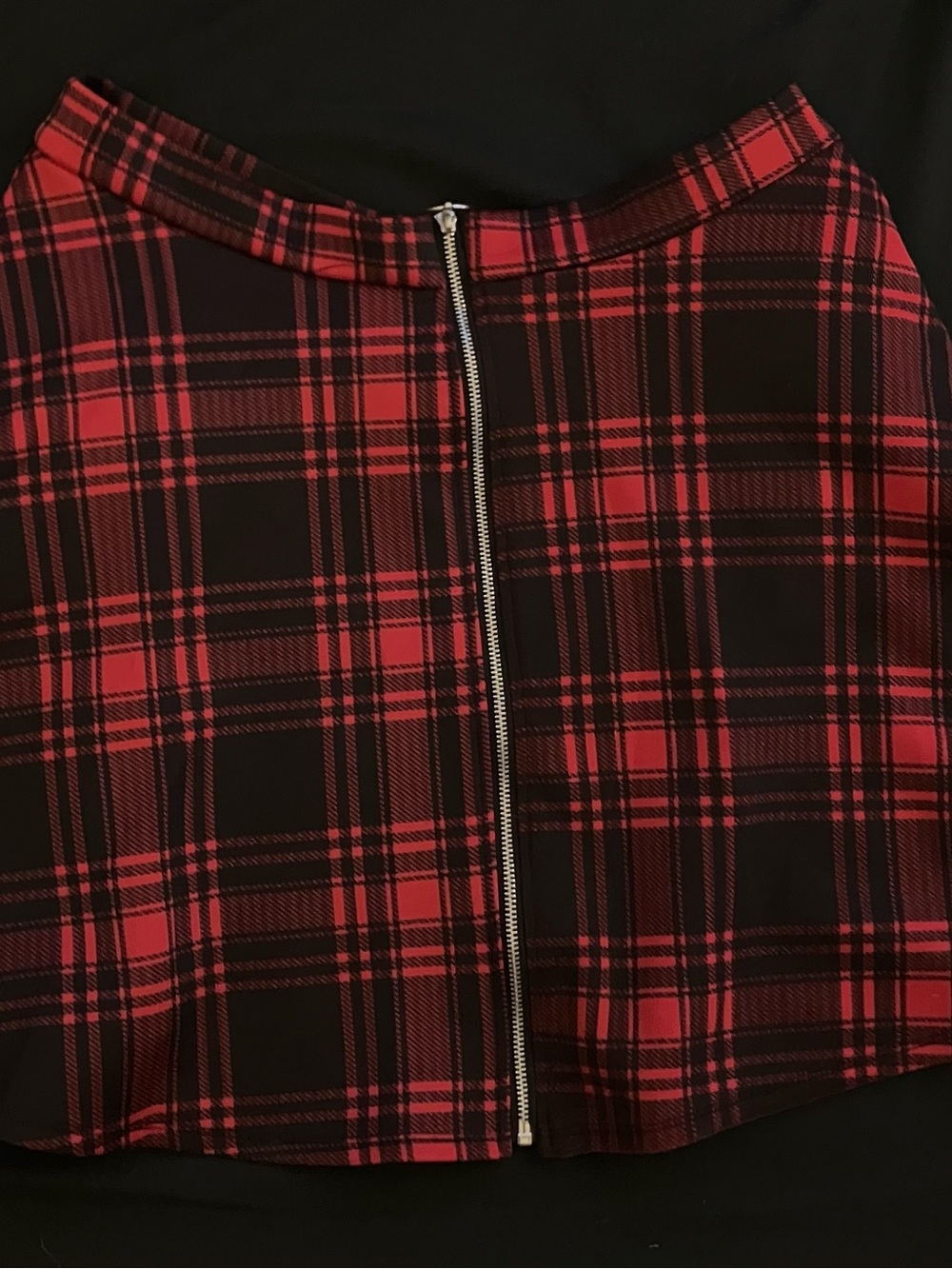 Hot Topic Red and Black Plaid Mini Skirt with Front Zip
